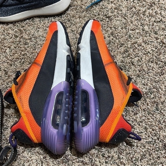 Nike Air Max 2090 size 7Y 8w - Picture 9 of 10